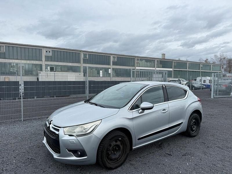 Gebraucht Citroën DS4 So Chic 111 PS (81 kW) 2011 Grau Kleinwagen