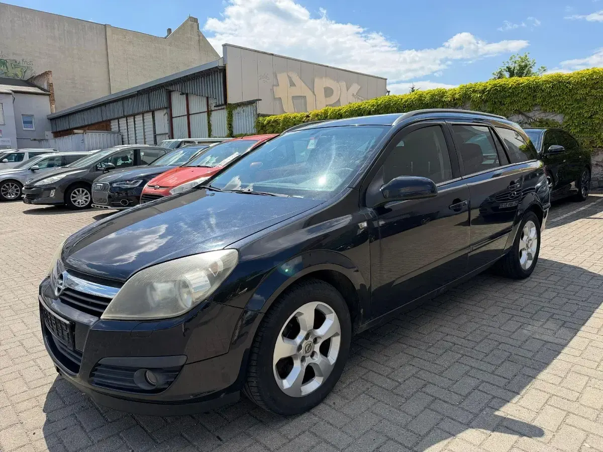 Gebraucht Opel Astra 120 PS (88 kW) 2006 Schwarz Limousine
