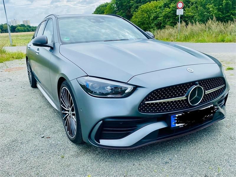 Grau Gebraucht 2021 Mercedes C300 AMG line Kombi | 47.750 € - Bild 1/4