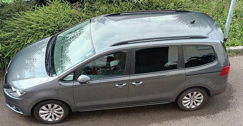 Grau Gebraucht 2014 Seat Alhambra Van / Kleinbus | 16.500 € (Fairer Preis) - Bild 1/4