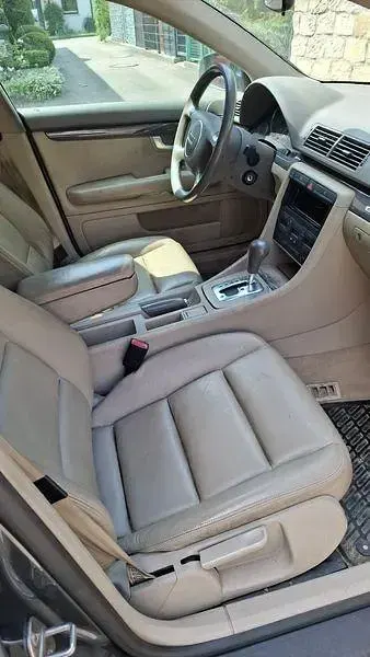 Gebraucht Audi A4 220 PS (161 kW) 2003 Grau Limousine