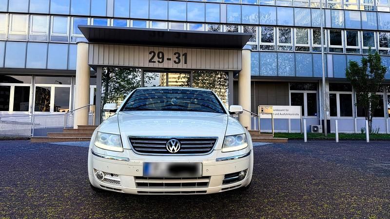 Second-hand VW Phaeton 239 CP (175 kW) 2009 Alb Berlinǎ