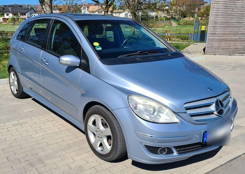 Blau Gebraucht 2006 Mercedes B200 Van / Kleinbus | 2.750 € - Bild 1/4