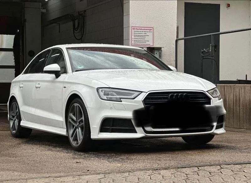 Weiß Gebraucht 2019 Audi A3 S-Line Limousine | 18.000 € (Guter Preis) - Bild 1/4