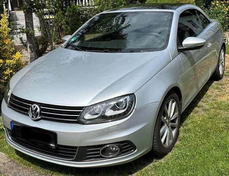 Silber Gebraucht 2011 VW Eos Edition Cabrio | 7.000 € (Guter Preis) - Bild 1/4