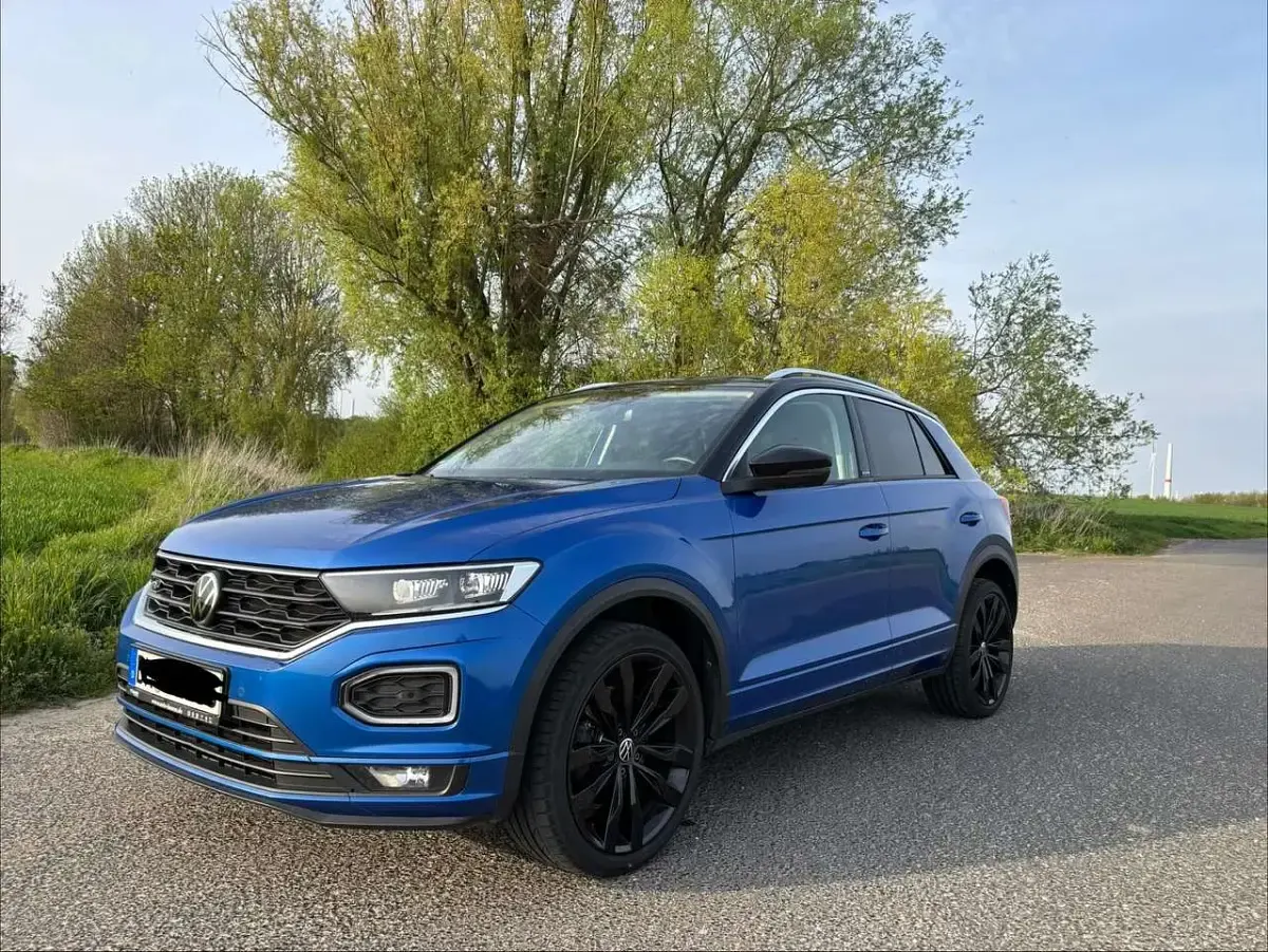 Używany VW T-Roc Active 150 KM (110 kW) 2021 Niebieski SUV