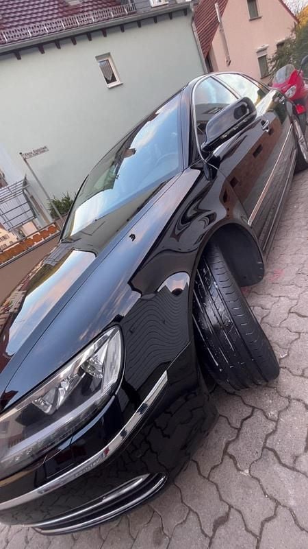 Second-hand VW Phaeton 245 CP (180 kW) 2015 Negru Berlinǎ