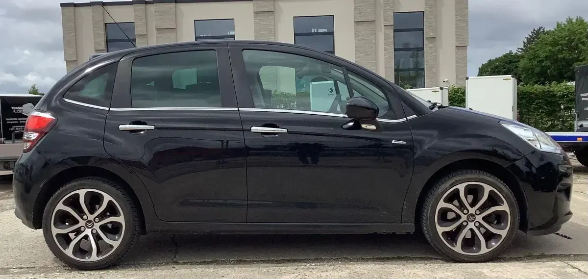 Gebraucht Citroën C3 Exclusive 110 PS (80 kW) 2016 Schwarz Kleinwagen