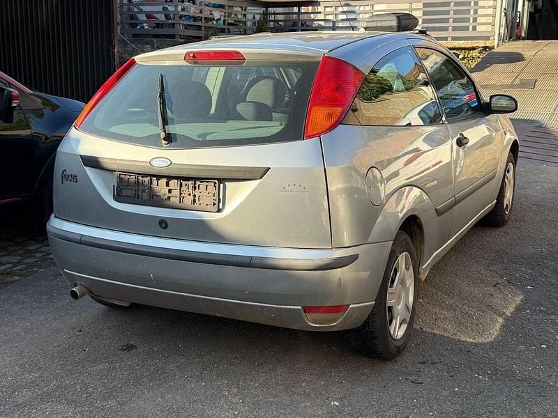 Gebraucht Ford Focus 101 PS (74 kW) 2004 Grau Limousine
