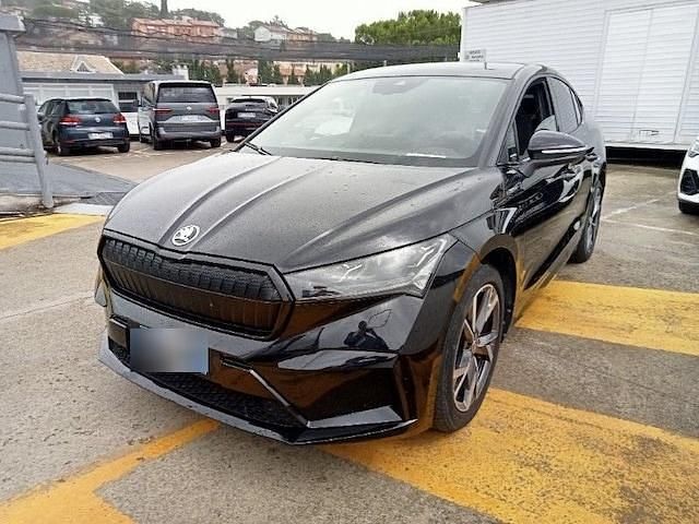 Black magic perleffekt Gebraucht 2023 Skoda Enyaq iV SportLine SUV | 38.440 € (Teuer) - Bild 1/4