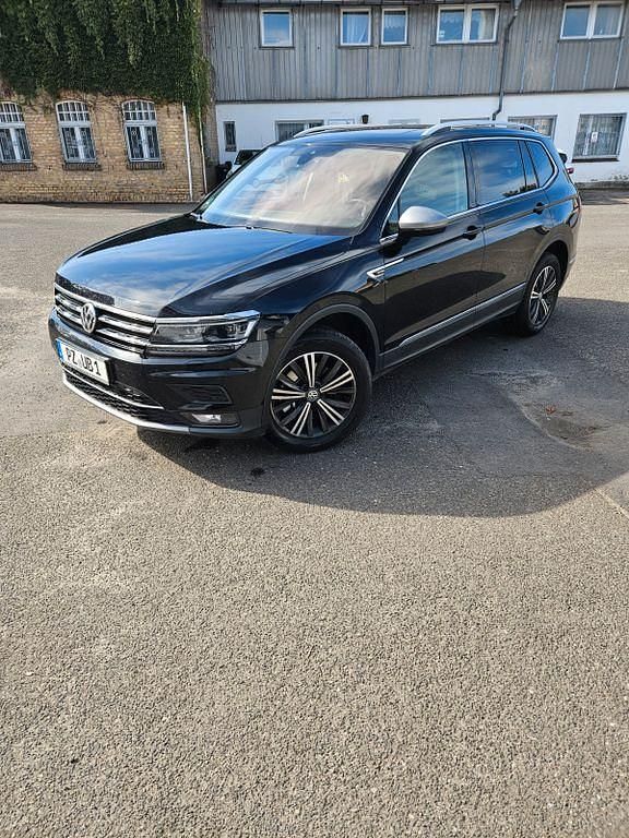 Schwarz Gebraucht 2020 VW Tiguan SUV | 24.500 € - Bild 1/4
