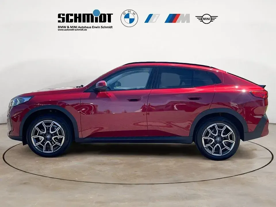 Gebraucht BMW X2 163 PS (119 kW) 2025 Rot SUV