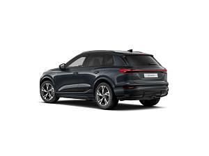 Neu Audi Q6 e-tron Performance 225 kW (306 PS) 2026 Grau (manhattangrau metallic) SUV