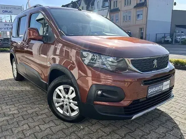 Gebraucht Peugeot Rifter Allure 131 PS (96 kW) 2021 Braun Van / Kleinbus