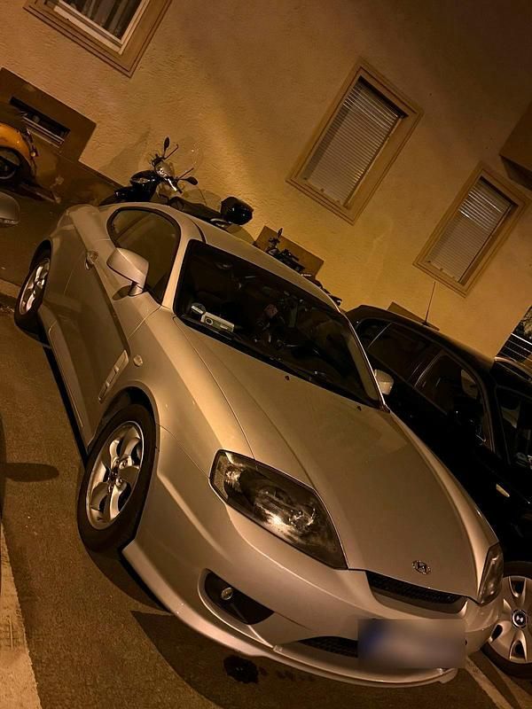 Gebraucht Hyundai Coupé 143 PS (105 kW) 2005 Silber Coupé