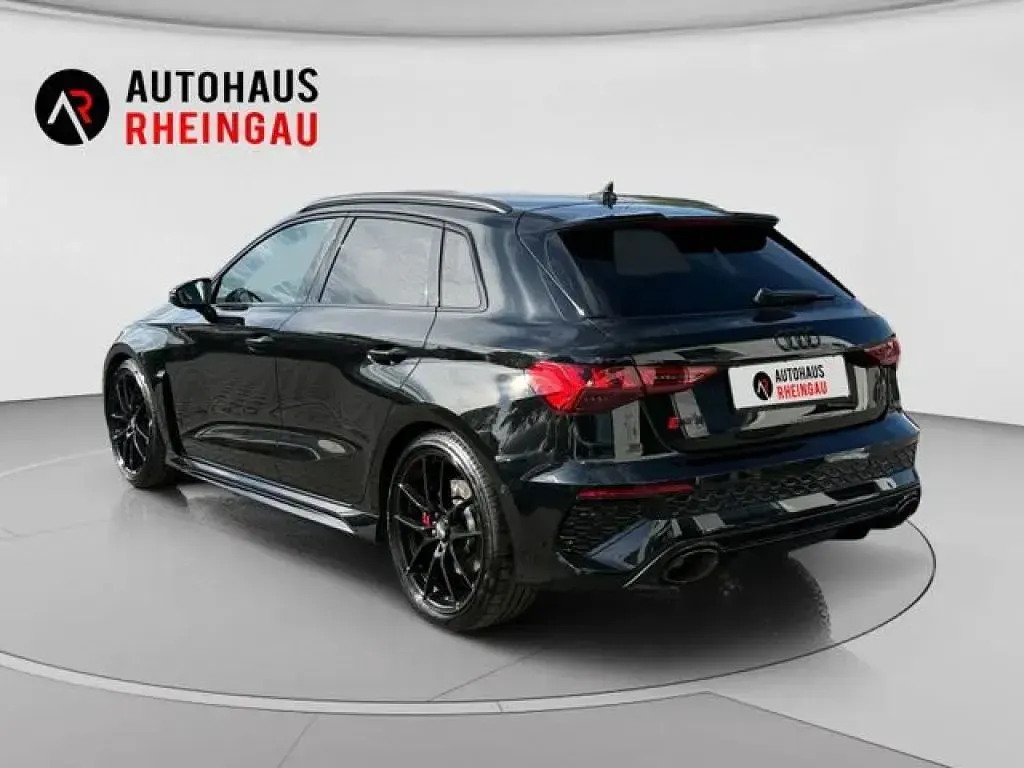 Gebraucht Audi RS3 Sport 400 PS (294 kW) 2024 Schwarz Limousine