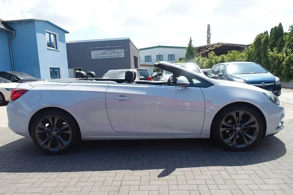 Gebraucht Opel Cascada 170 PS (125 kW) 2013 Grau Cabrio