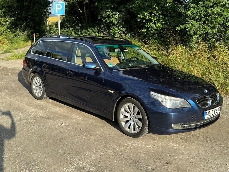 Blau Gebraucht 2008 BMW 525 Kombi | 1.899 € (Superpreis) - Bild 1/4