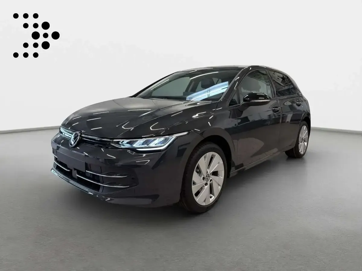 Neu VW Golf VIII 150 PS (110 kW) 2026 5k uranograu Limousine