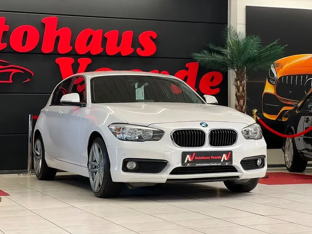 Gebraucht BMW 118 Sport Line 136 PS (100 kW) 2015 Weiß Kleinwagen