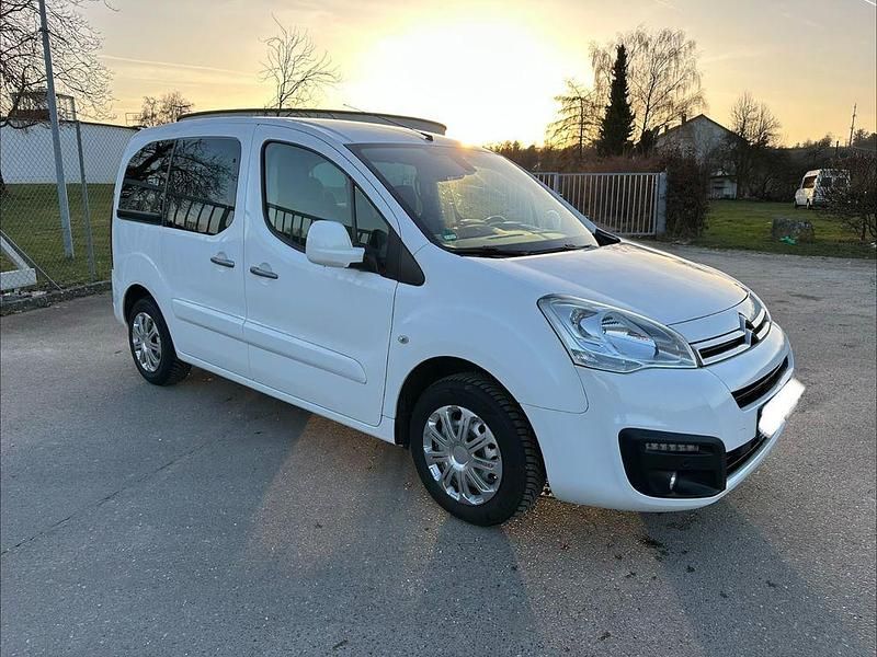 Gebraucht Citroën Berlingo PureTech 110 PS (80 kW) 2018 Weiß Van / Kleinbus