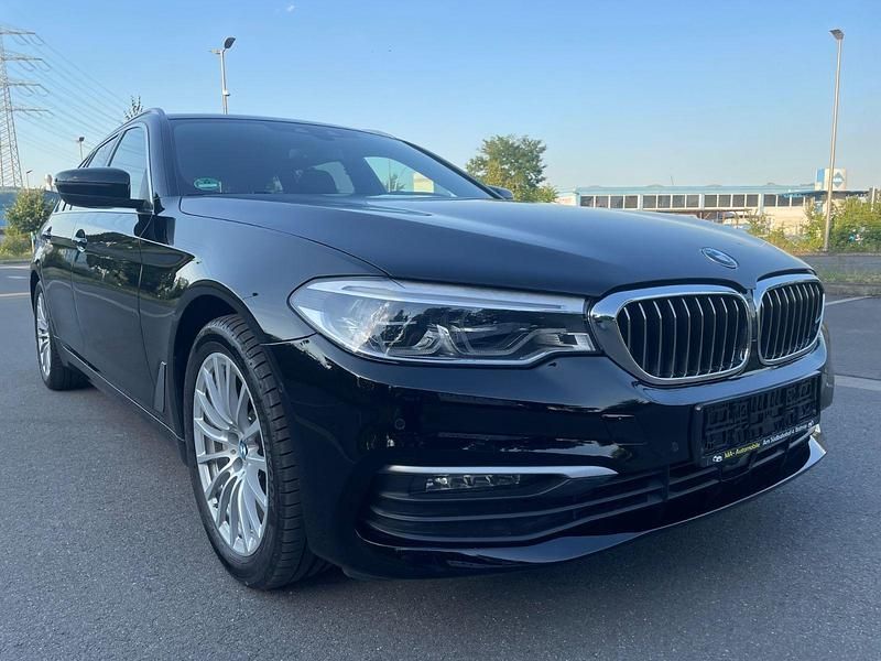 Gebraucht BMW 530 Sport Line 252 PS (185 kW) 2019 Schwarz Kombi