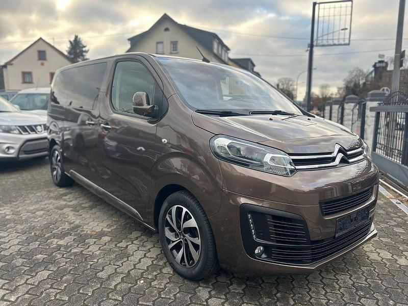 Grau Gebraucht 2020 Citroën Spacetourer Van / Kleinbus | 19.990 € (Fairer Preis) - Bild 1/4