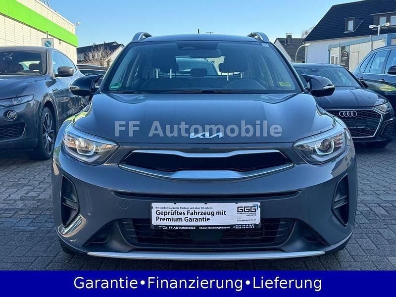Gebraucht Kia Stonic Vision 84 PS (61 kW) 2022 Grau SUV