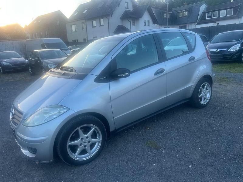 Silber Gebraucht 2006 Mercedes A150 Limousine | 1.800 € (Guter Preis) - Bild 1/4