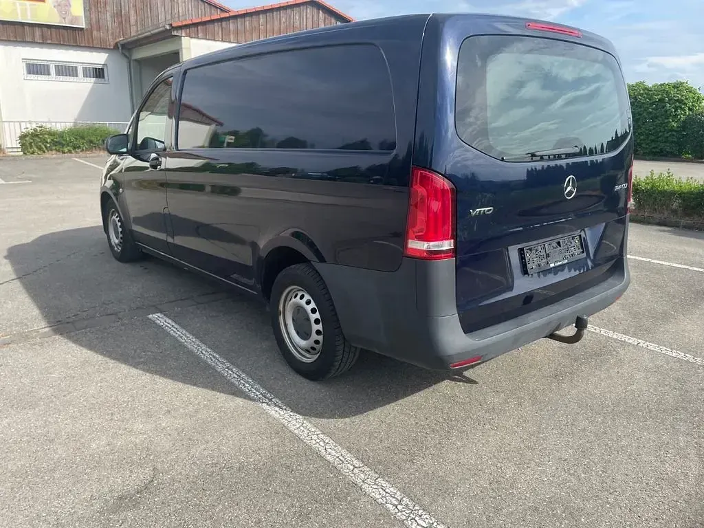 Gebraucht Mercedes Vito 136 PS (100 kW) 2017 Blau Van