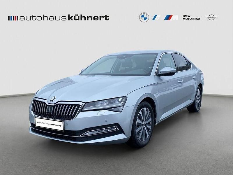 Gebraucht Skoda Superb Style 190 PS (139 kW) 2022 Silber Limousine