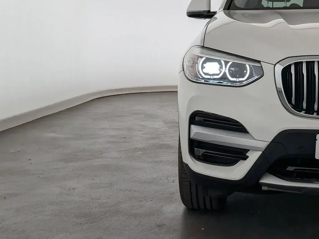 Gebraucht BMW X3 xLine 184 PS (135 kW) 2020 Alpinweiss iii SUV