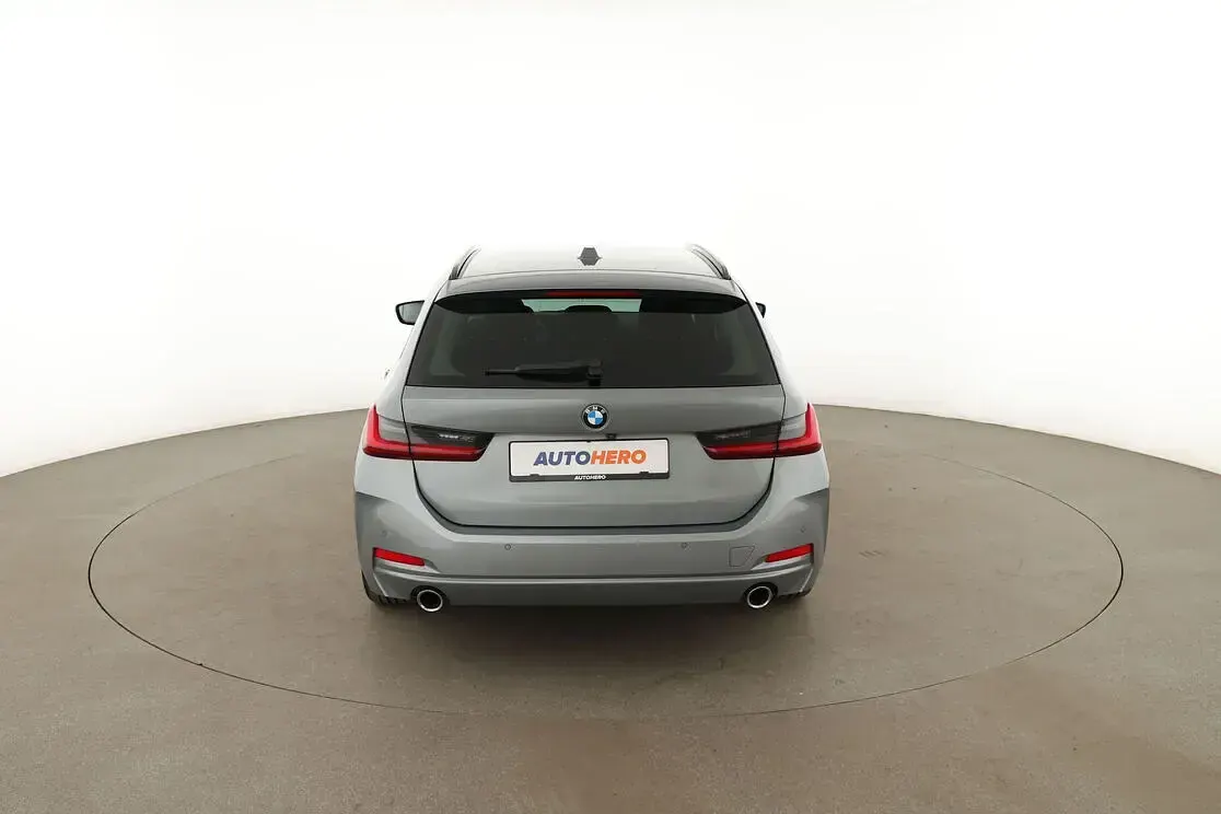 Gebraucht BMW 318 2022 Grau Kombi