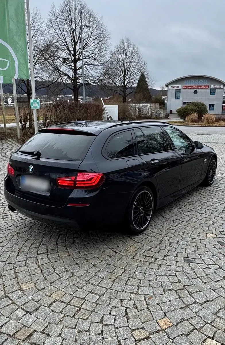 Gebraucht BMW 530 M Sport 258 PS (189 kW) 2016 Schwarz Kombi