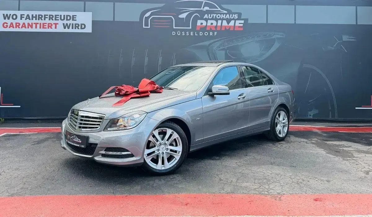Gebraucht Mercedes C200 184 PS (135 kW) 2012 Silber Limousine