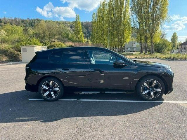 Schwarz Gebraucht 2024 BMW iX Sport Line SUV | 55.600 € (Guter Preis) - Bild 1/4