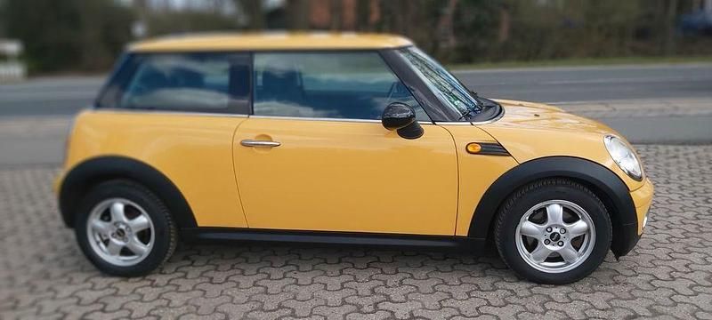 Gebraucht Mini ONE 95 PS (69 kW) 2008 Gelb Kleinwagen