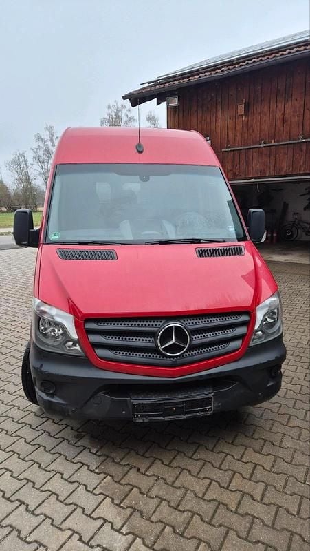 Second-hand Mercedes Sprinter 163 CP (119 kW) 2018 Roșu Van