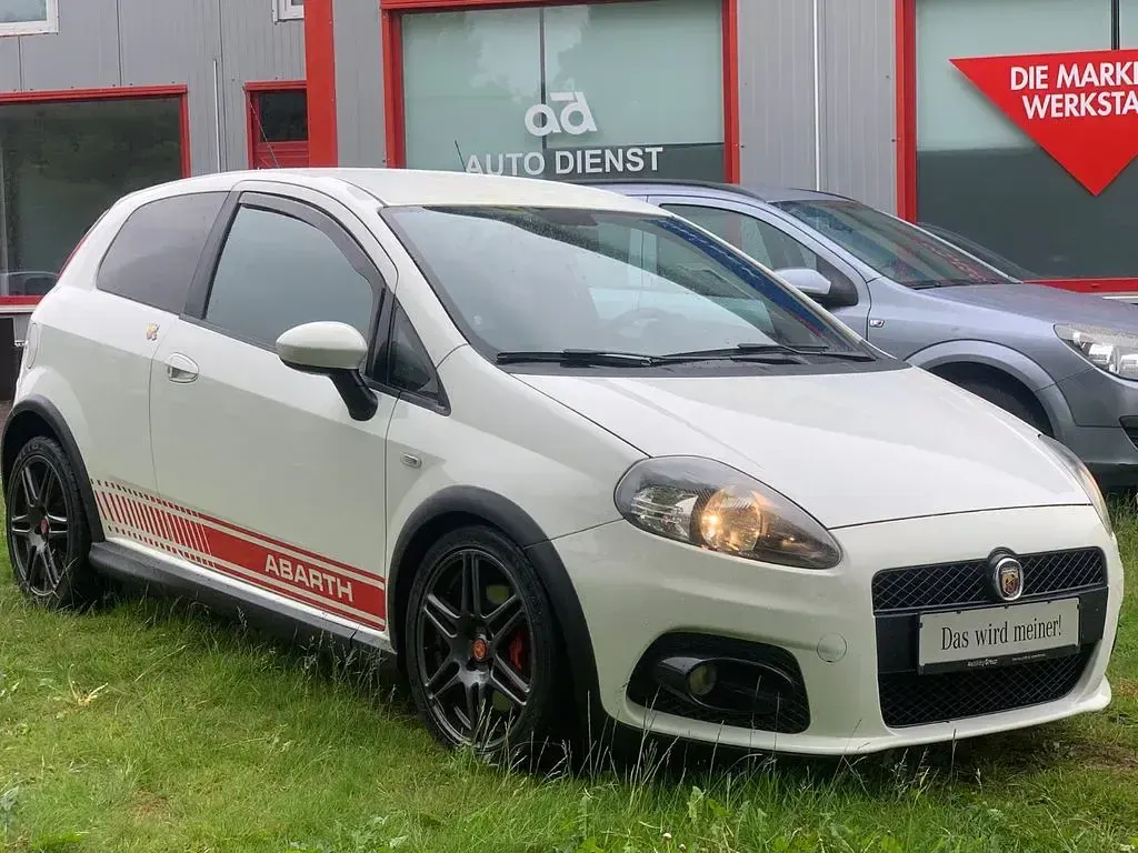 Gebraucht Abarth Grande Punto 155 PS (114 kW) 2009 Weiß Kleinwagen