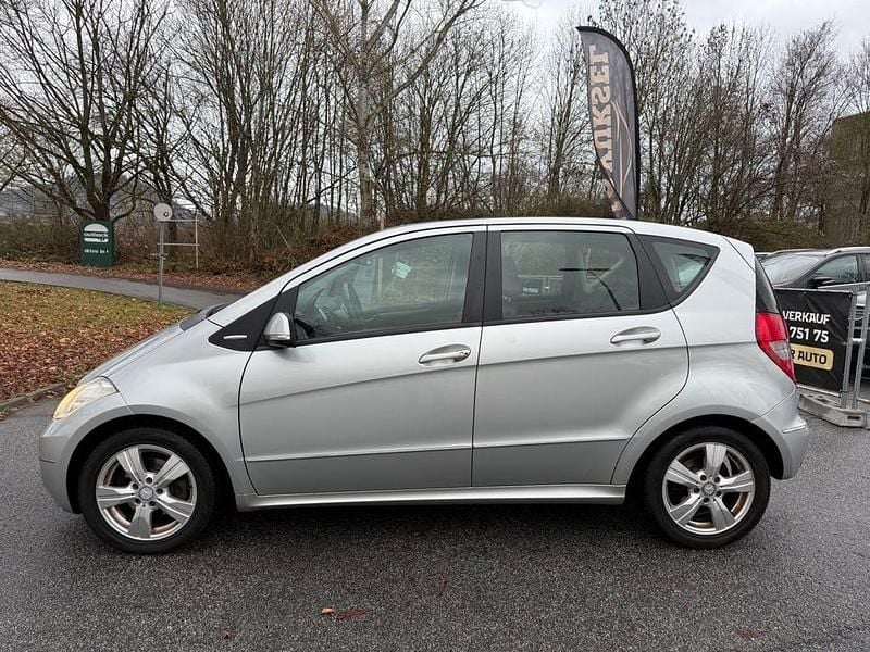 Gebraucht Mercedes A160 95 PS (69 kW) 2010 Silber Limousine