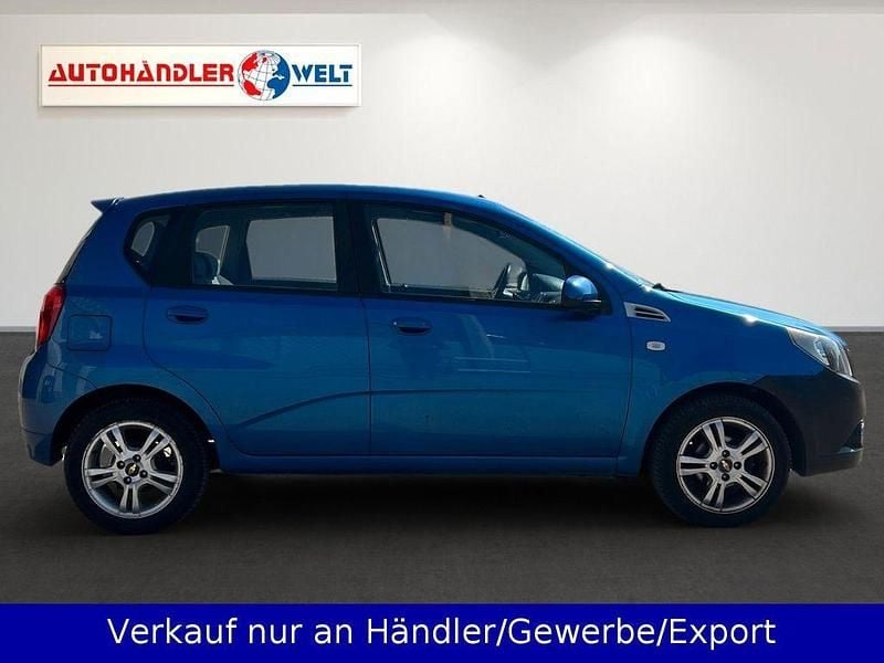 Gebraucht Chevrolet Aveo LT 101 PS (74 kW) 2011 Blau Kleinwagen