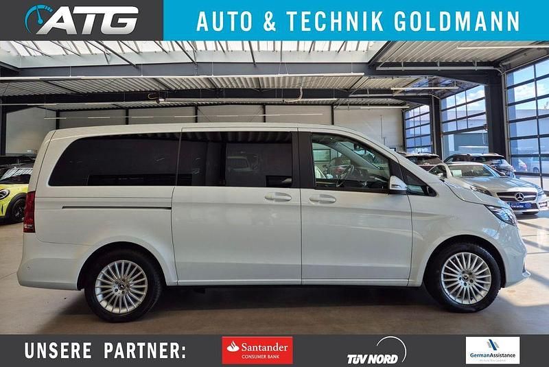 Bergkristallweiss Gebraucht 2023 Mercedes V250 Edition Van / Kleinbus | 57.950 € (Teuer) - Bild 1/4
