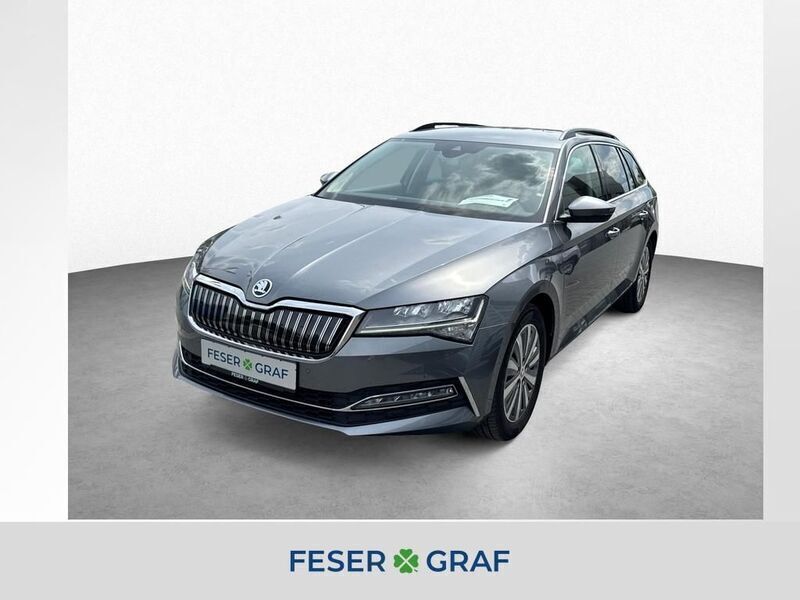 Graphitegrau metallic Gebraucht 2022 Skoda Superb Kombi | 23.820 € (Fairer Preis) - Bild 1/4
