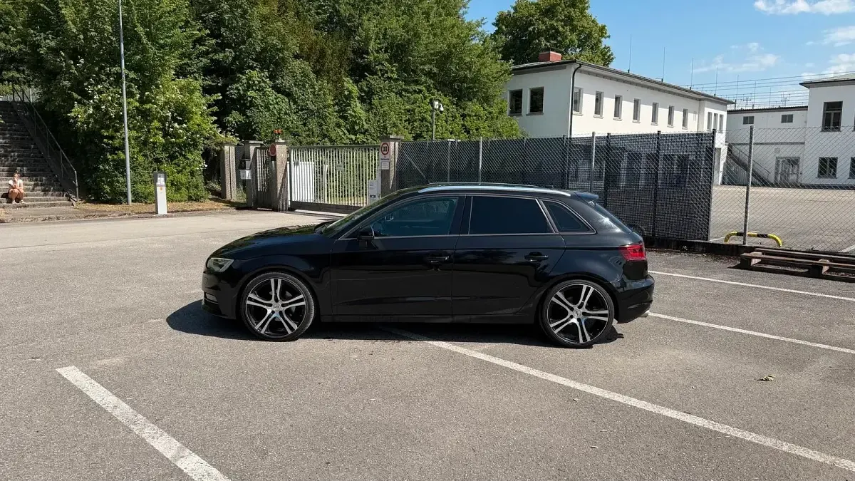 Gebraucht Audi A3 Sportback 150 PS (110 kW) 2013 Schwarz Kleinwagen