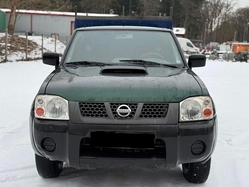 Gebraucht Nissan Navara 133 PS (97 kW) 2009 Grün Pickup