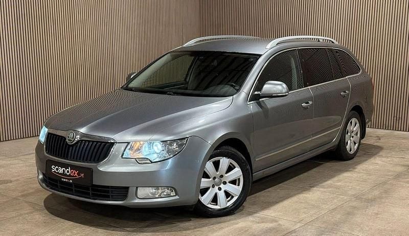 Gebraucht Skoda Superb 170 PS (125 kW) 2010 Grau Limousine
