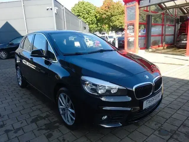 Używany BMW 218 Advantage 136 KM (100 kW) 2016 Czarny Kombi