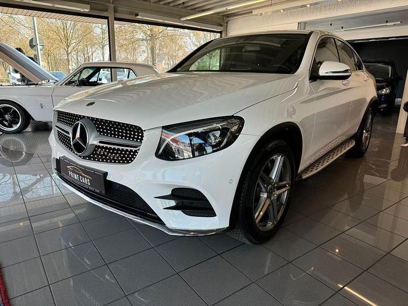 Gebraucht Mercedes GLC350 AMG line 258 PS (189 kW) 2019 Weiß SUV