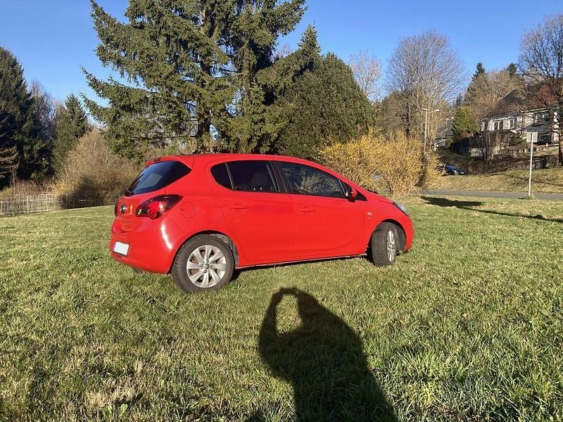 Gebraucht Opel Corsa drive 90 PS (66 kW) 2016 Rot Kleinwagen