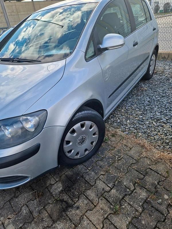 Usata VW Golf IV 2005 Argento Utilitaria